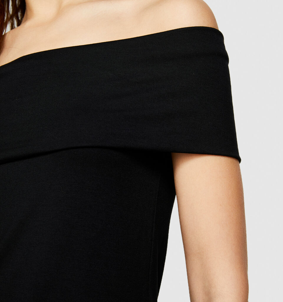 Bare shoulder t-shirt - women's short sleeve t-shirts - Black | Sisley image number 5